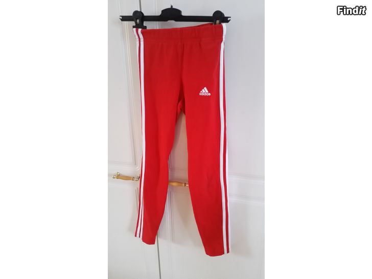 Myydään Adidas housut punaiset -5e