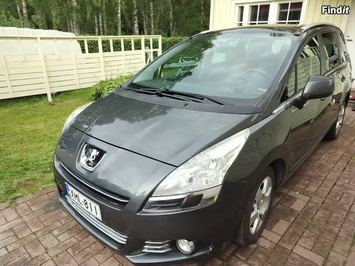 Säljes Peugeot 5008 Diesel 1.6 hdi 7 pers. Nybesiktad