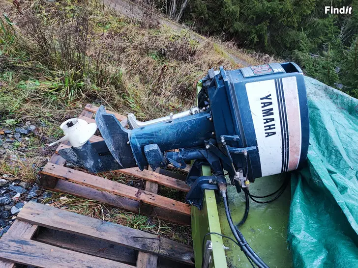 Myydään 2kpl Yamaha 30AM moottoreita. VM 80-luvun alusta