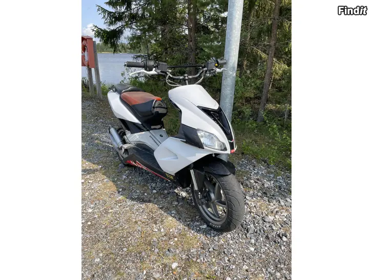 Säljes Aprillia sr 50