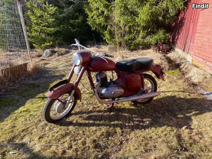 Säljes Jawa 250
