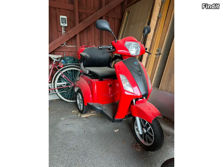 Säljes Seniorscooter KONTIO SILVERFOX