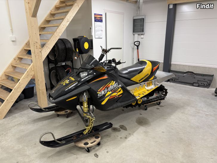 Säljes Ski-doo Mxz 600HO Rev 2003 säljes i delar