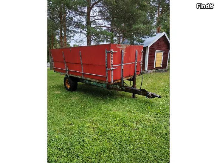 Säljes Traktor vagn 7 ton