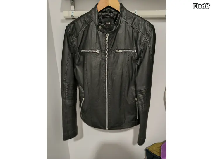 Säljes Crocker Nahkatakki Musta L