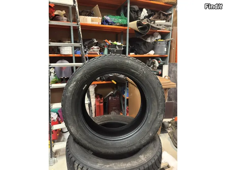 Säljes 215/60-R17 Hakkapelitta R3 SUV 4st