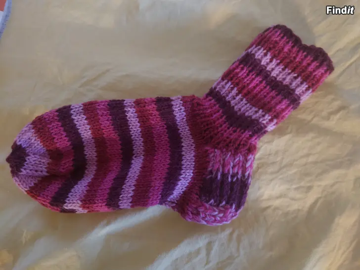 Säljes Stickade sockar, nya