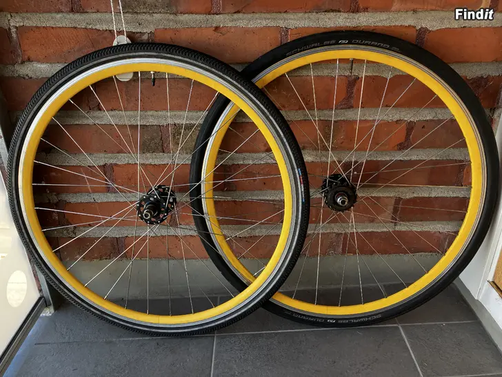 Myydään Flip-flop Kiekkosetti 100/120 ja Renkaat 32C