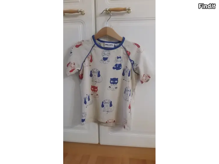 Myydään Mini Rodini t-paita koko 116-122 -hinta 2e