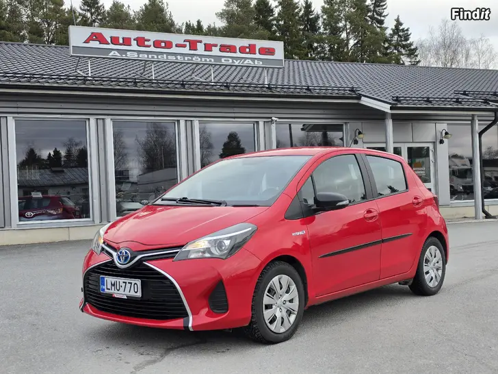Säljes Toyota Yaris 1,5 Hybrid Life 5ov 2015