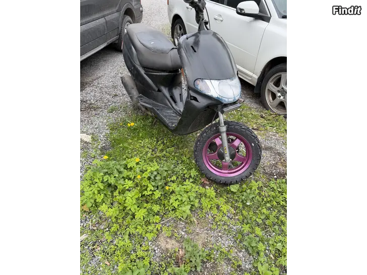 Myydään Skootteri