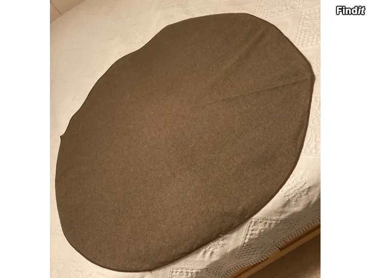 Säljes Retro julgransmatta