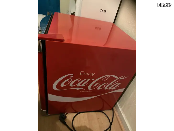 Myydään Coca Cola jääkaappi