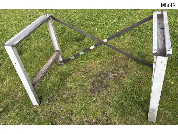 Myydään GWS raskastyöpöydän jalat