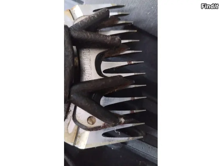 Säljes Effektiv fårsax med elsladd-redo för sässongen