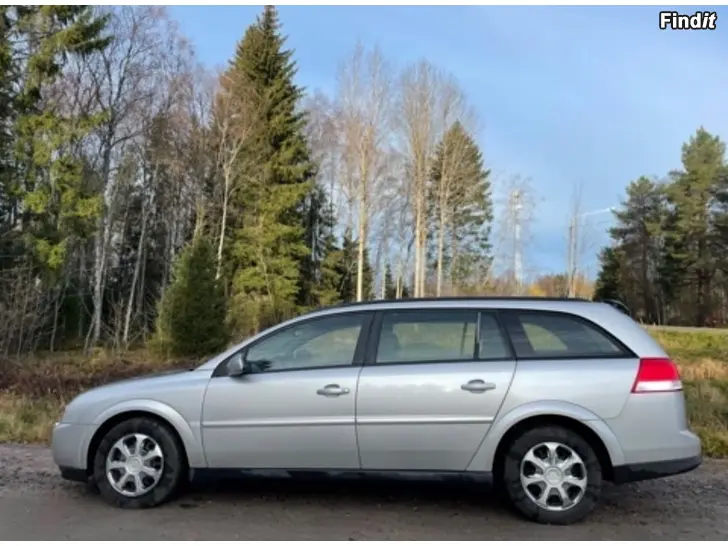 Säljes Opel Vectra 02-08 etulokasuojat ym ym