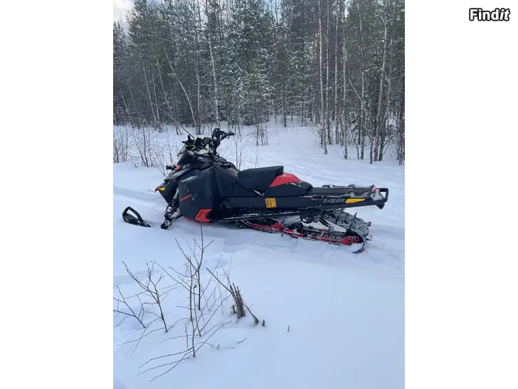 Säljes Ski-Doo Summit X E-tec 800R 146