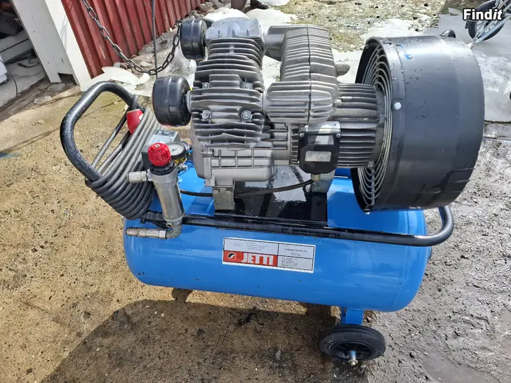 Myydään 100L kompura