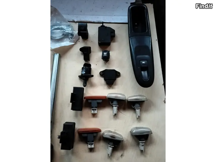 Myydään Lasinnostimen kytkin lasinnostimen kytkin Bitron polttoainerele