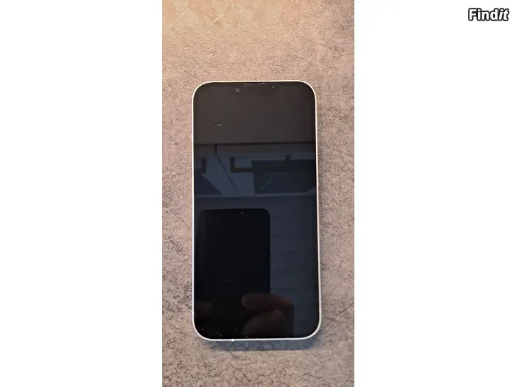 Myydään Apple iPhone 13 HUOM Uusi akku