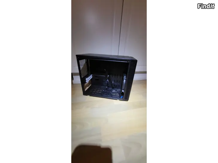 Säljes Fractal Design Nano S datorlåda