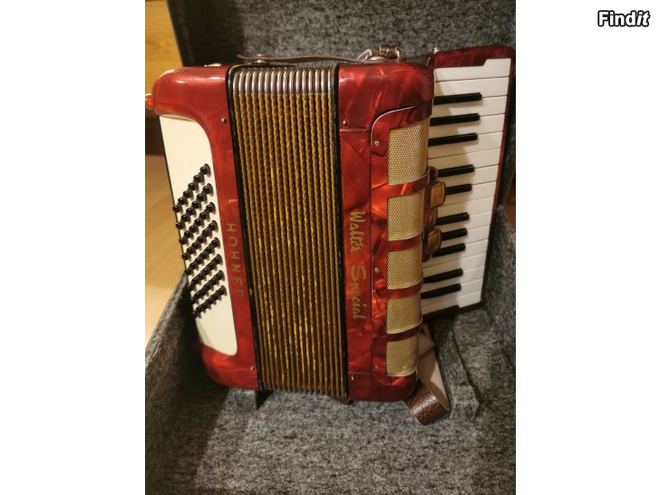 Säljes Dragspel Hohner Walter Special