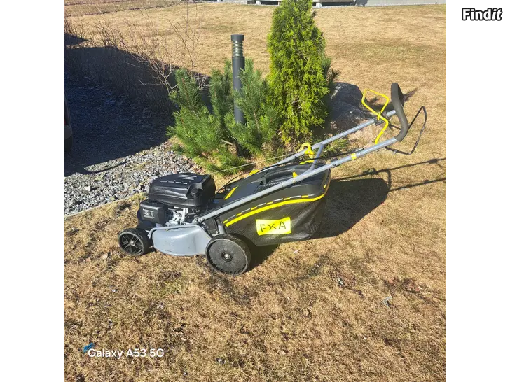 Säljes Gräsklippare med drift