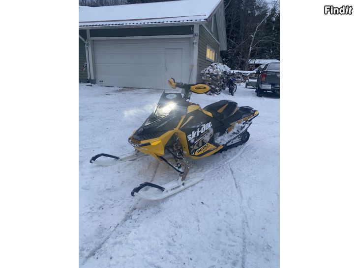 Säljes Skidoo mxz xrs 800