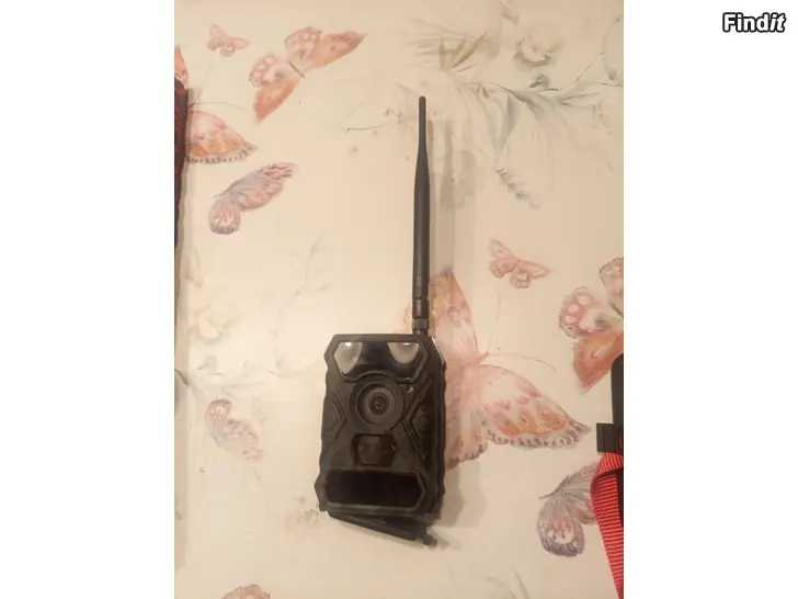 Myydään Riistakamera