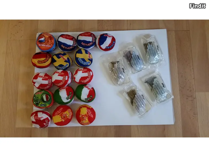 Myydään Kelloggs taikalusikat ja jalkapallo pehmopallot  -10e