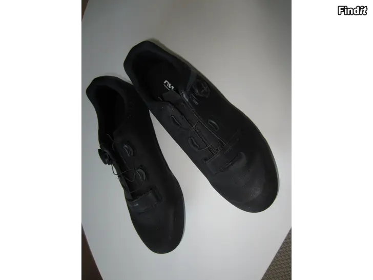 Myydään Northwave pyöräilykengät