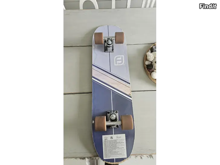Säljes Skateboard FUNBEE