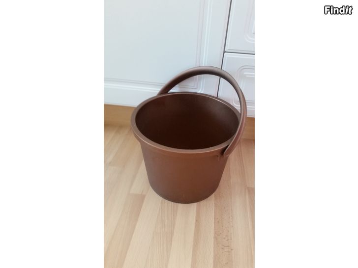 Myydään Saunasanko 10l Orthex 305 kupari