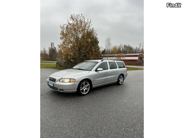 Säljes Volvo V70 D5 manuell