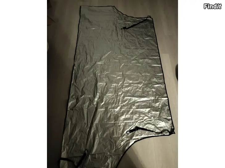 Myydään Tuulilasinsuojapeite