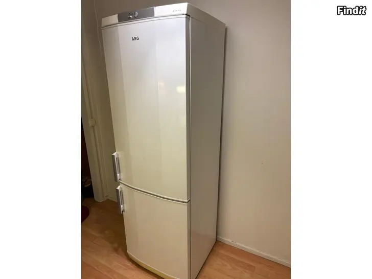 Säljes Kyl och frys-skåp