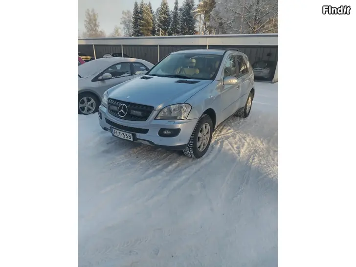 Myydään Siisti MB ML320 CDI 4 matic