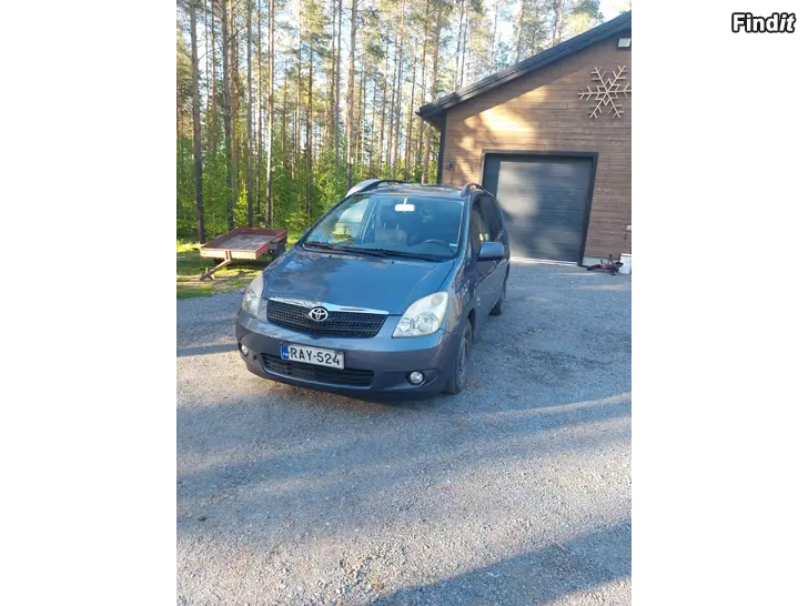 Myydään Besiktad Toyota corolla verso