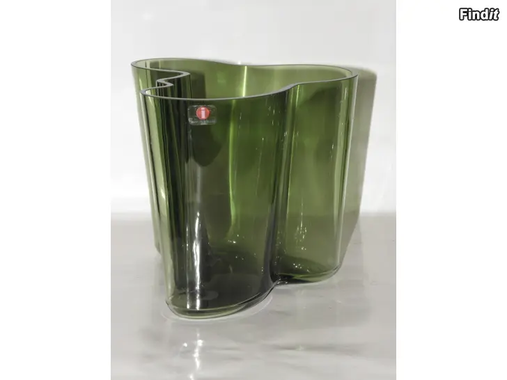 Myydään Lasimaljakko