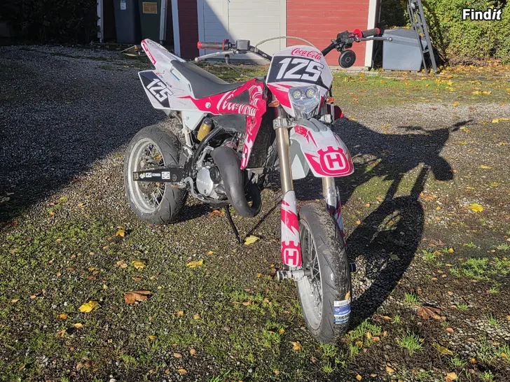 Myydään Husqvarna sm 125cc my08 cocacola