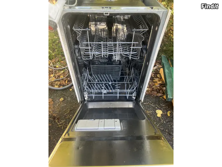 Säljes Electrolux diskmaskin 45cm