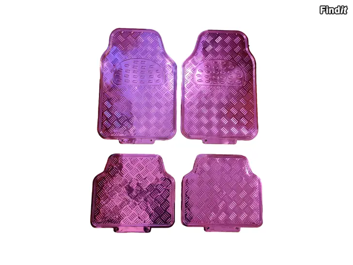 Myydään Pinkki autotarvikesetti