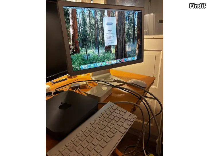 Myydään Apple Cinema Display 20