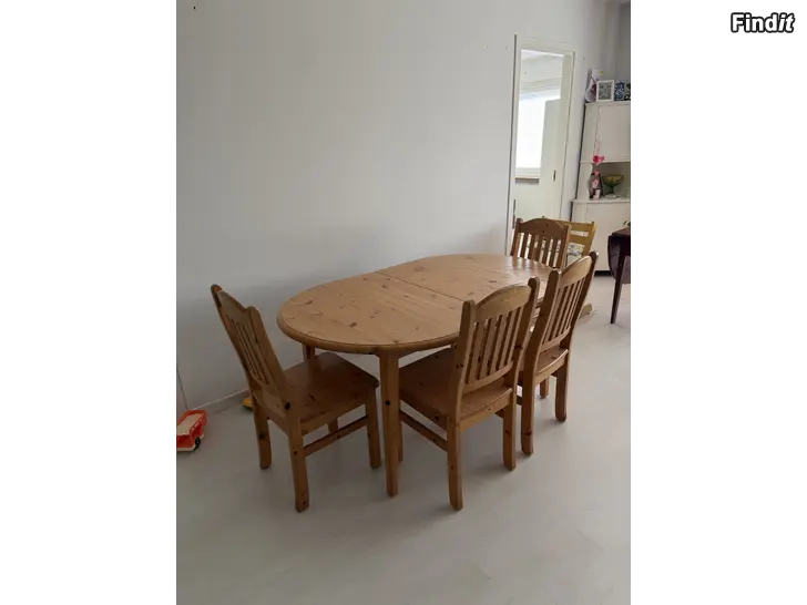 Säljes Bord och stolar