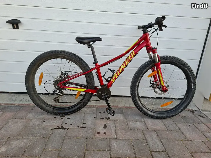Myydään Specialized Riprock 24 barncykel