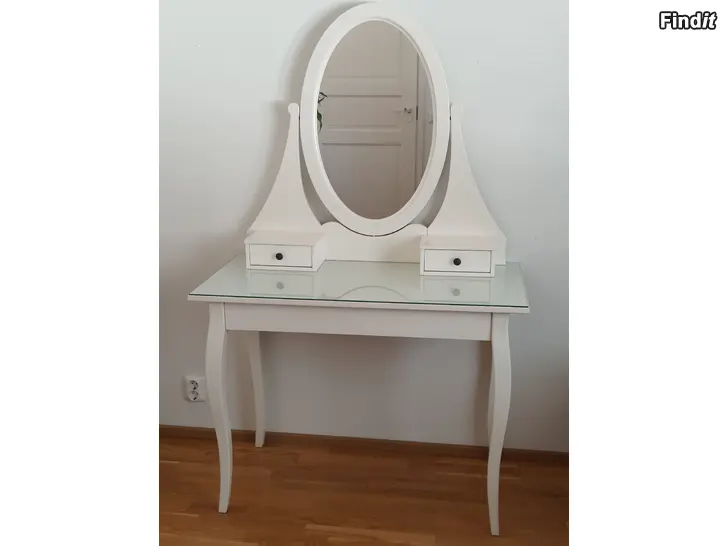 Myydään Ikea Hemnes kampauspöytä