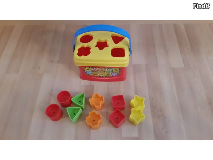 Myydään Fisher Price palikkalaatikko punakeltainen  6e