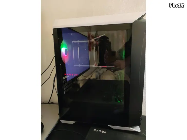 Myydään Pelitietokonepaketti PC, näyttö, hiiri, näppäimistö, peliohjain