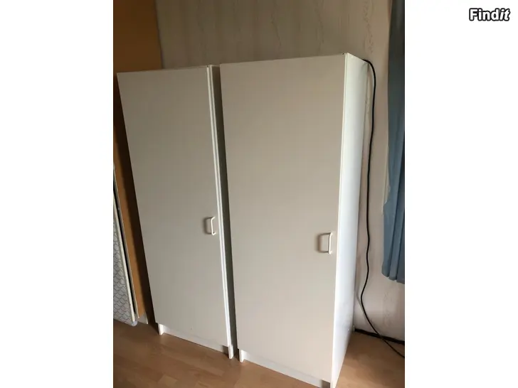 Säljes Garderober