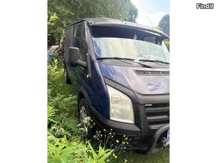 Myydään Ford transit 2008